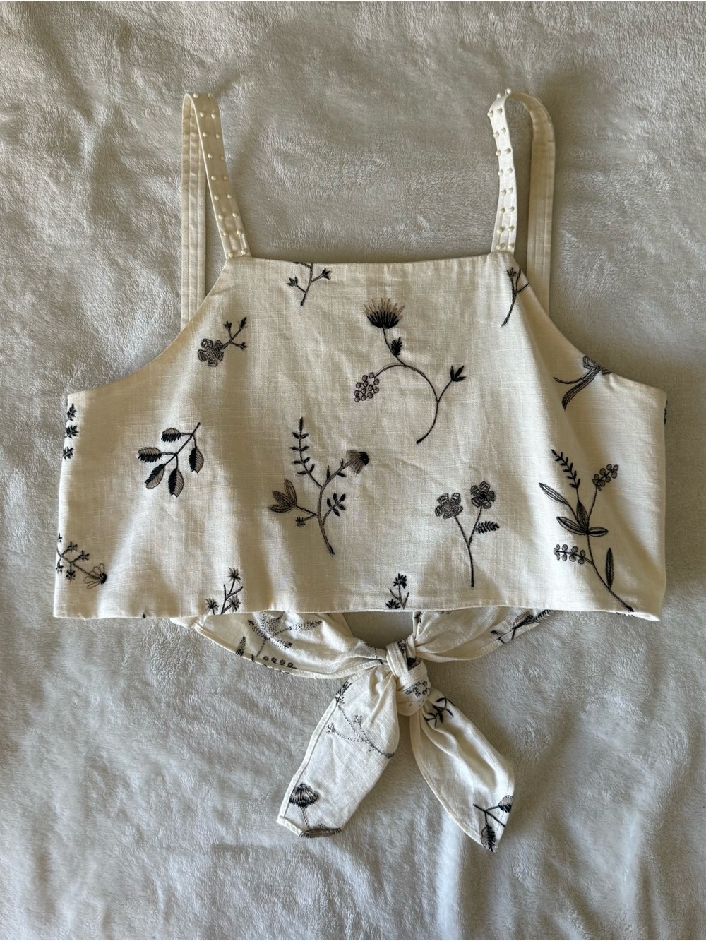 Floral Tie-Back Cropped Tank Top in Cream